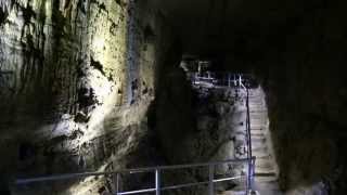 preview picture of video 'Neue Beleuchtung in der Hasler Erdmannshöhle'