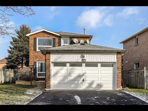 44 Willowcrest Court, Brampton Home for Sale - Real Estate Properties for Sale