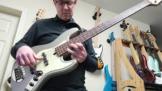 Video thumbnail for 1998 Lakland Joe Osborn 5-string jazz bass - quick demo by John Fox Bass