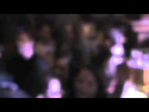 Dj aus den Bergen von Marco Mzee im Kuhstall in Ischgl