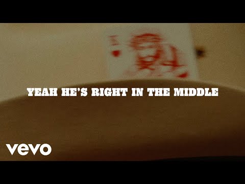 Brandon Lake, Hulvey - Right In The Middle (with Hulvey) (Lyric Video)