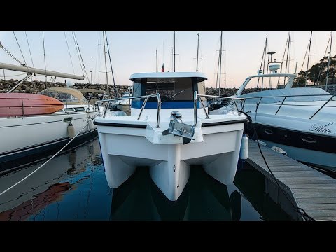 OLBAP CATAMARANES TR12 NAVEGANDO