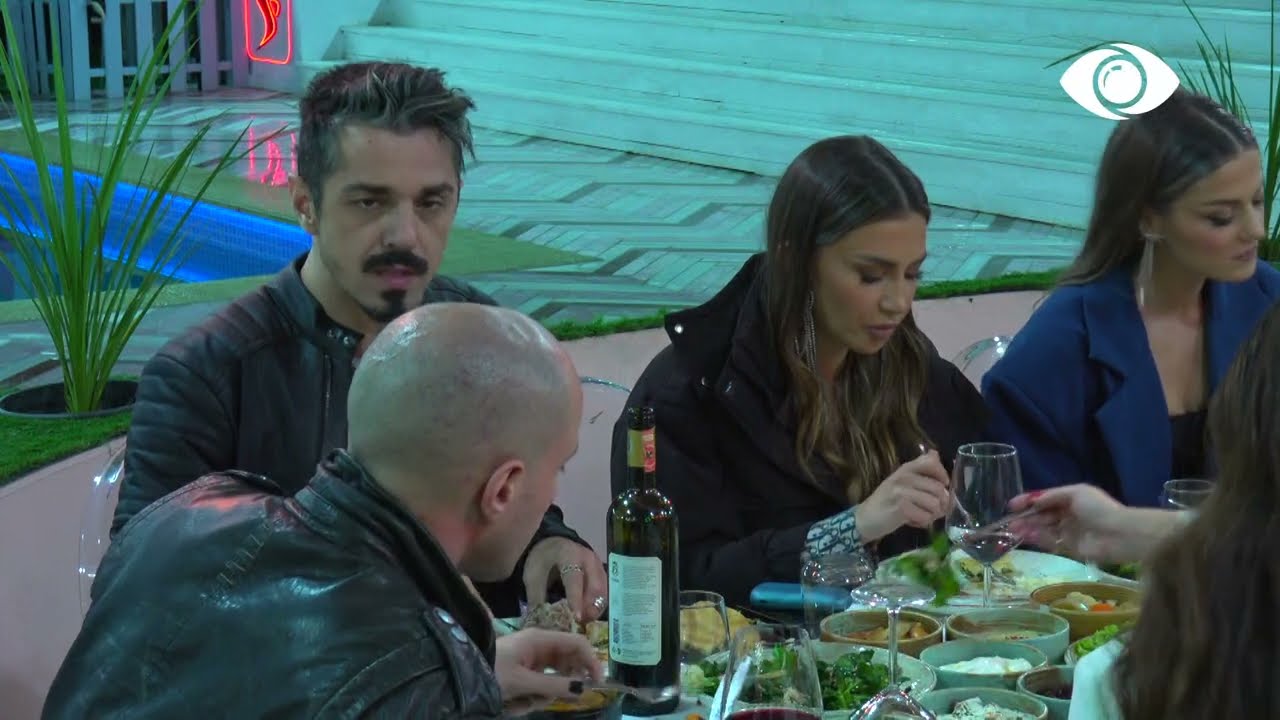 Nuk e shoh dot me sy/ Biseda e banorëve gjatë darkës