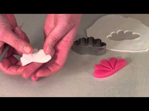 Frangipani 2 pc flower cutter & mould set Frangipani 2 pc flower cutter & mould set