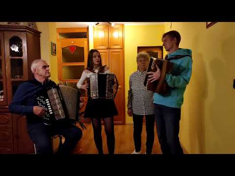 Poliakovci + starká Evka a starký Ondrej – Tie ružičky, také pekné biele