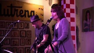 Lari White: &quot;Lay Around and Love on You&quot; feat. Guthrie Trapp