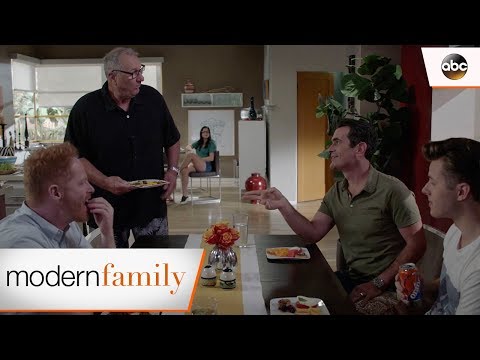 Jay Can’t Sit With Us – Modern Family