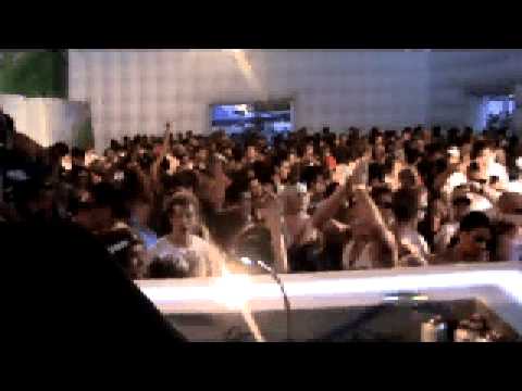 Future Music Festival 2011 - Danny T Feat Oh Snap! - Whine Ya Waistline