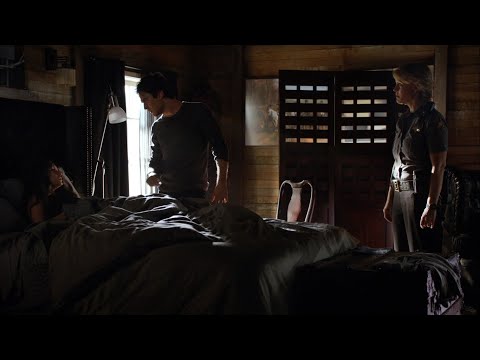 TVD 5x11 - "Damon was so afraid to dirty Elena's white dove feathers that he let her wings fly free"