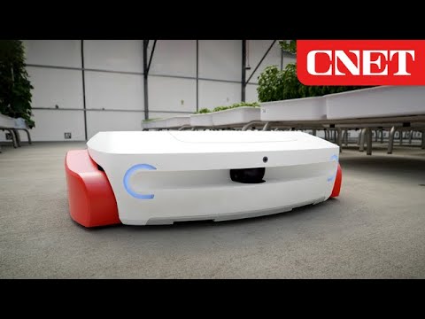 Iron Ox Is Thinking Way Beyond the Autonomous Electric Tractor With Amazon-Like Robots