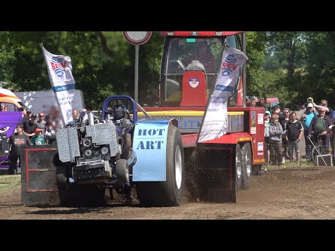 Hot Art Tractor Pulling Haßmoor 2023 by MrJo