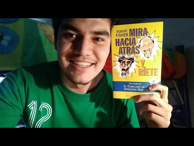 Vídeo relacionado con Mira hacia atrás y ríete