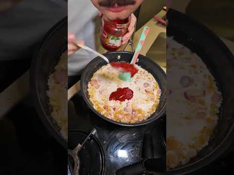 🍝 TABAK TABAK YENİR 💯 SALÇALI SOSİSLİ MAKARNA! 🤤🔥 #shorts #pratiktarifler #yemektarifleri