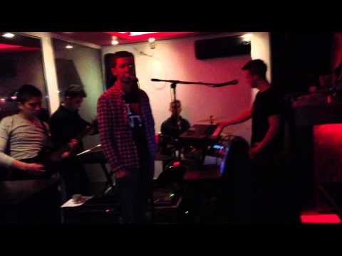 EXCLUSIVE BAND - 100% (by Amadeus Band) 2014