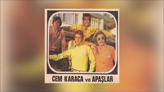 Kadr z teledysku Bang Bang (Bir Anadolu Hikayesi) tekst piosenki Cem Karaca ve Apaşlar