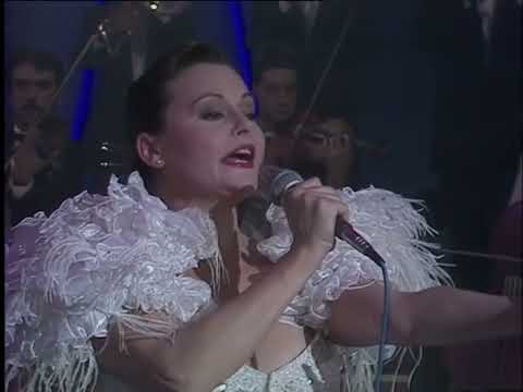 A qué me quedo contigo. Rocío Dúrcal HD