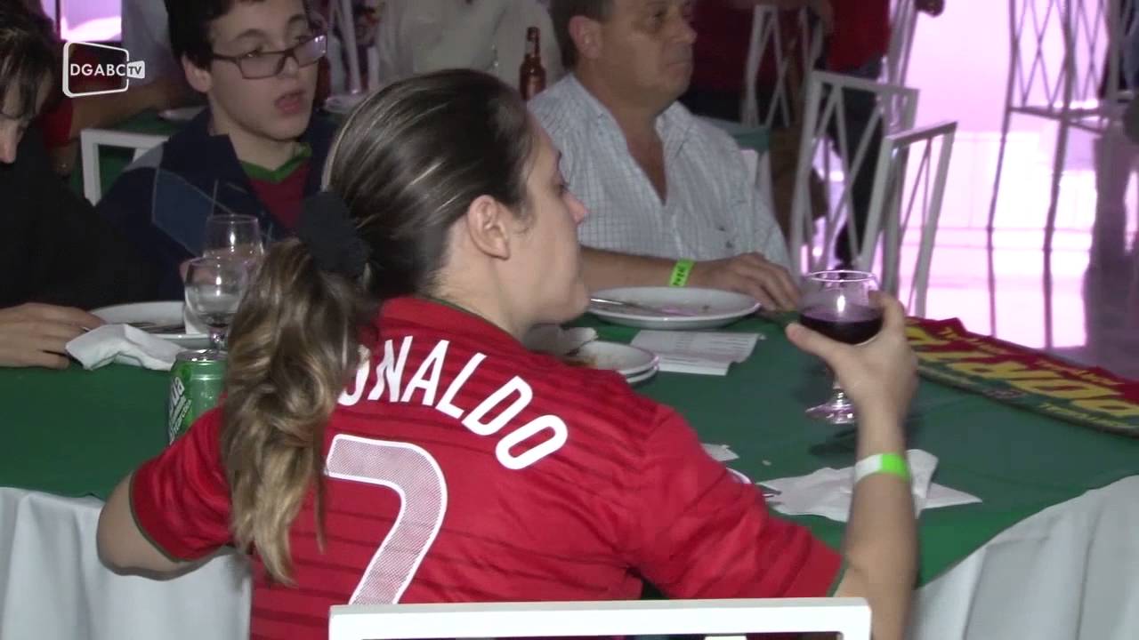 Torcedores se reúnem na Casa de Portugal em Santo André; veja vídeo