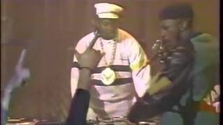 Eric B. &amp; Rakim -  I Know You Got Soul (Live on Soul Train - 1987)