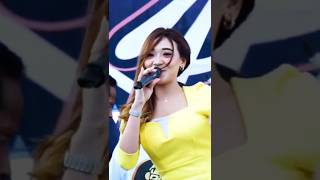 Download lagu JIKA // DIFARINA INDRA ft RIRIN MUNGIL - STORY WA DANGDUT TERBARU #shorts mp3