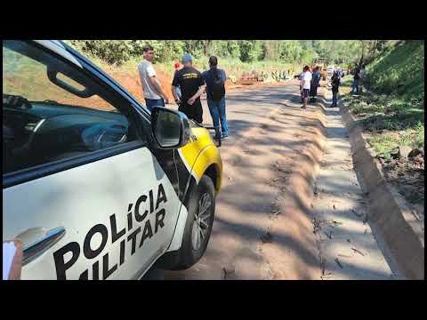 Condutor de caminhão e passageiro de 14 anos morrem após tombamento na PR-082 em Cidade Gaúcha