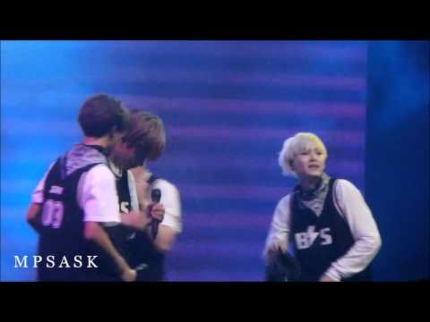 150911 BTS Fanmeeting in Jakarta - Taehyung being a dork