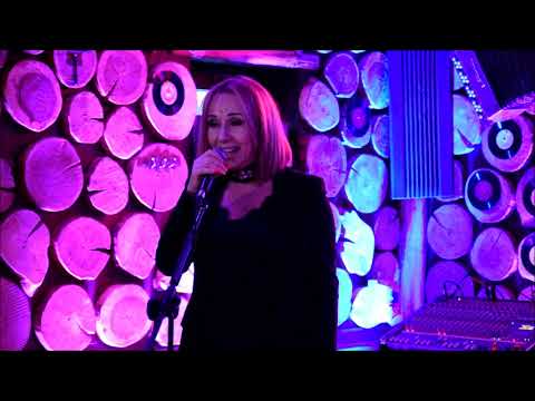 Format3A Agnieszka Dębowska na wernisażu Agaty Fornalczyk