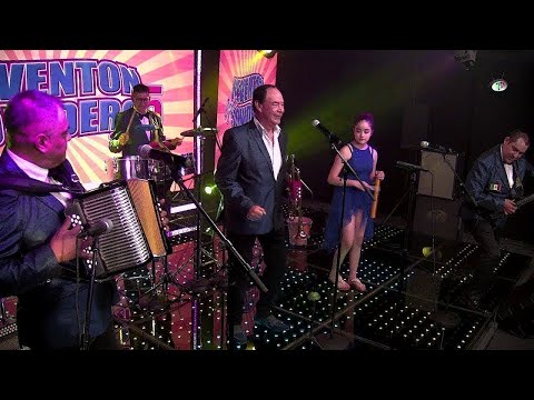 Super Grupo Colombia - Cumbia Campirana (Reventon Sonidero 5)