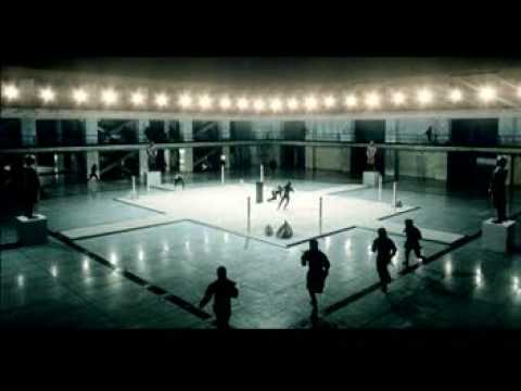Calcio Spot Nike Bierhoff, Davids, Figo, Nakata, Thuram e Totti Vs Ninjas