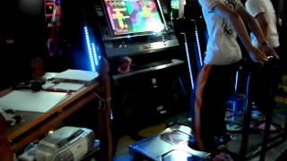 preview picture of video 'Oak 12th (Final) - DYNAMITE RAVE (SP) [CHA] (Played by TSUYOSHI & SIGNIT) - DDR Play'