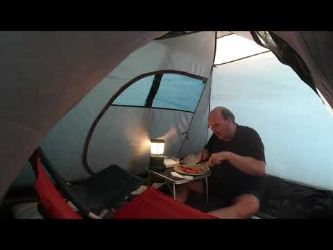 MongoTV_5352 - Min Frokost - Del 1 - DANISH MUKBANG - Billig Meat Lover Frost Pizza Fra LIDL