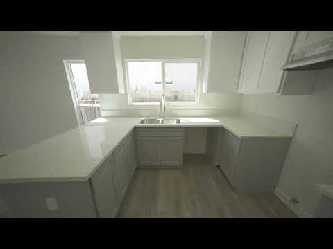 439 W 89th Los Angeles, CA 90003 - TRIPLEX - Xio Sandoval