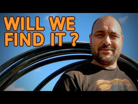 Off- Grid Life-THE HUNT FOR OUR NEIGHBOURS WELL ON HER ABANDONED LAND