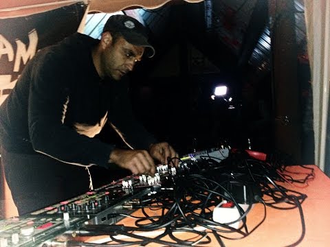 live techno de Tross (skizotek/Mask a Gaz records)