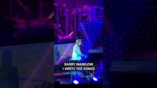 #barrymanilow #iwritethesongs #climatepledgearena #seattle