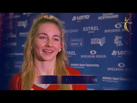 CHAMPIONS 2021: Prämie für Lilly Stoephasius, Mira Jeanne Maack, Charline Schwarz und Moritz Adam