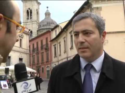 ONDA TG 10.05.2013 - INTERVISTA A PEPPINO RANALLI IN PIAZZA XX SETTEMBRE A SULMONA