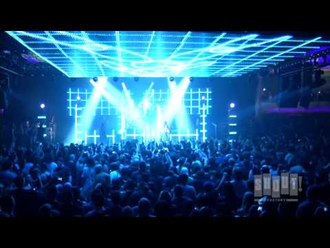 Video thumbnail for One (Live at the Hollywood Palladium)