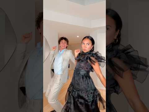 WEDNESDAY ADDAMS VIRAL DANCE! 💃🏽🪩 | Cadel and Mia