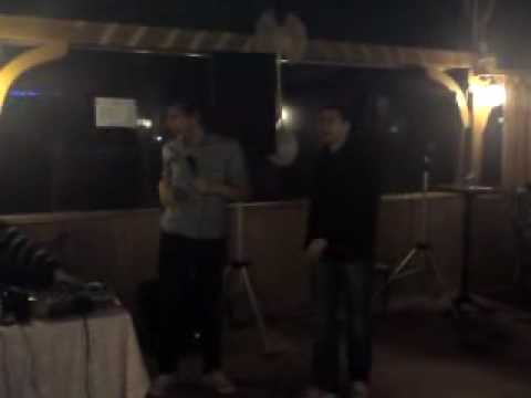 Igor peva o kafani uz Kafansku pevacicu