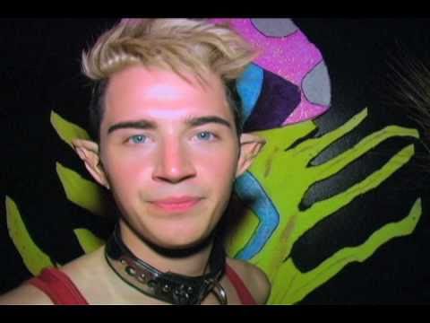 Sodom 14: Elf love, unicorns mating and giant bees