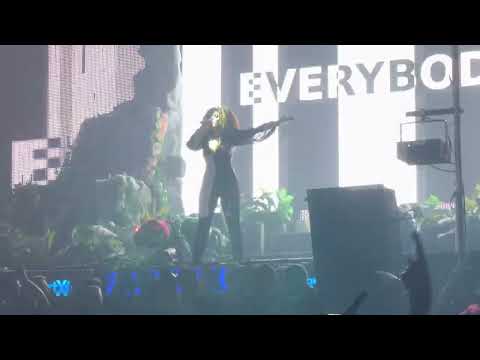 REBEKA BROWN “Millenium”  SuperMartXé Memories FABRIK 09.04.2022