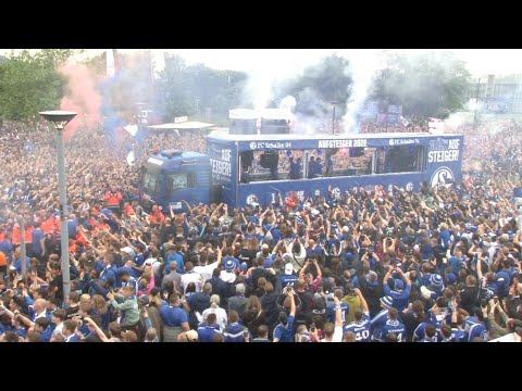 Aufstiegsparty: Schalke feiert Rückkehr in die Bundesliga | SID