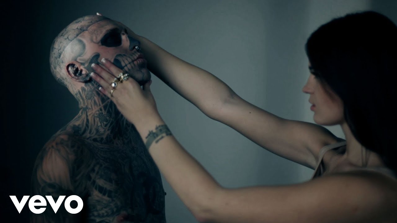 Honorata Skarbek — Sabotage