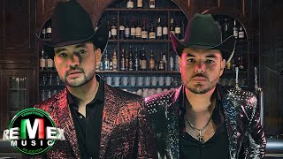 Tres Botellas Music Video