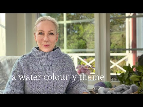 A knitting episode (10): The Snow Crocus + Paris cast-on & acquisition (and knitting at Versailles)