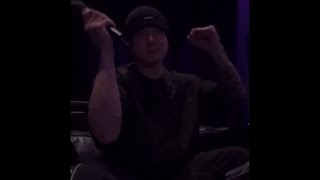 Download lagu BTS JUNGKOOK SANG & VIBING TO APT. BY ROSÉ & BRUNO MARS mp3