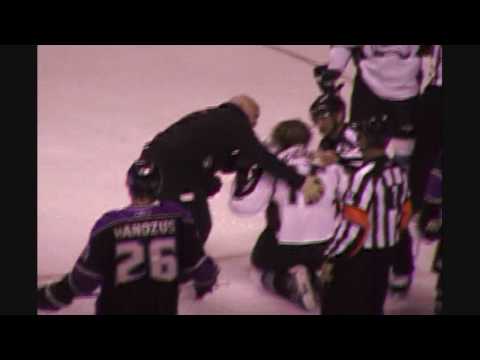 A Bloody Hockey Fight - Frozen Fury 2009 - Kings VS Avalanche