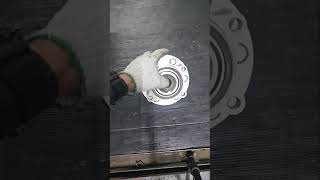 #ลูกปืนล้อหน้าคอมมูเตอร์หน้ายาว