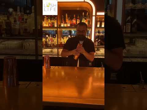 A classic Daiquiri done on the Lowdown!! Thanks to Johnnie at Hawksmoor! #bar #london #canarywharf