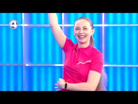 Зарядка с теннисным мячом: просто, быстро и эффективно разминает все мышцы